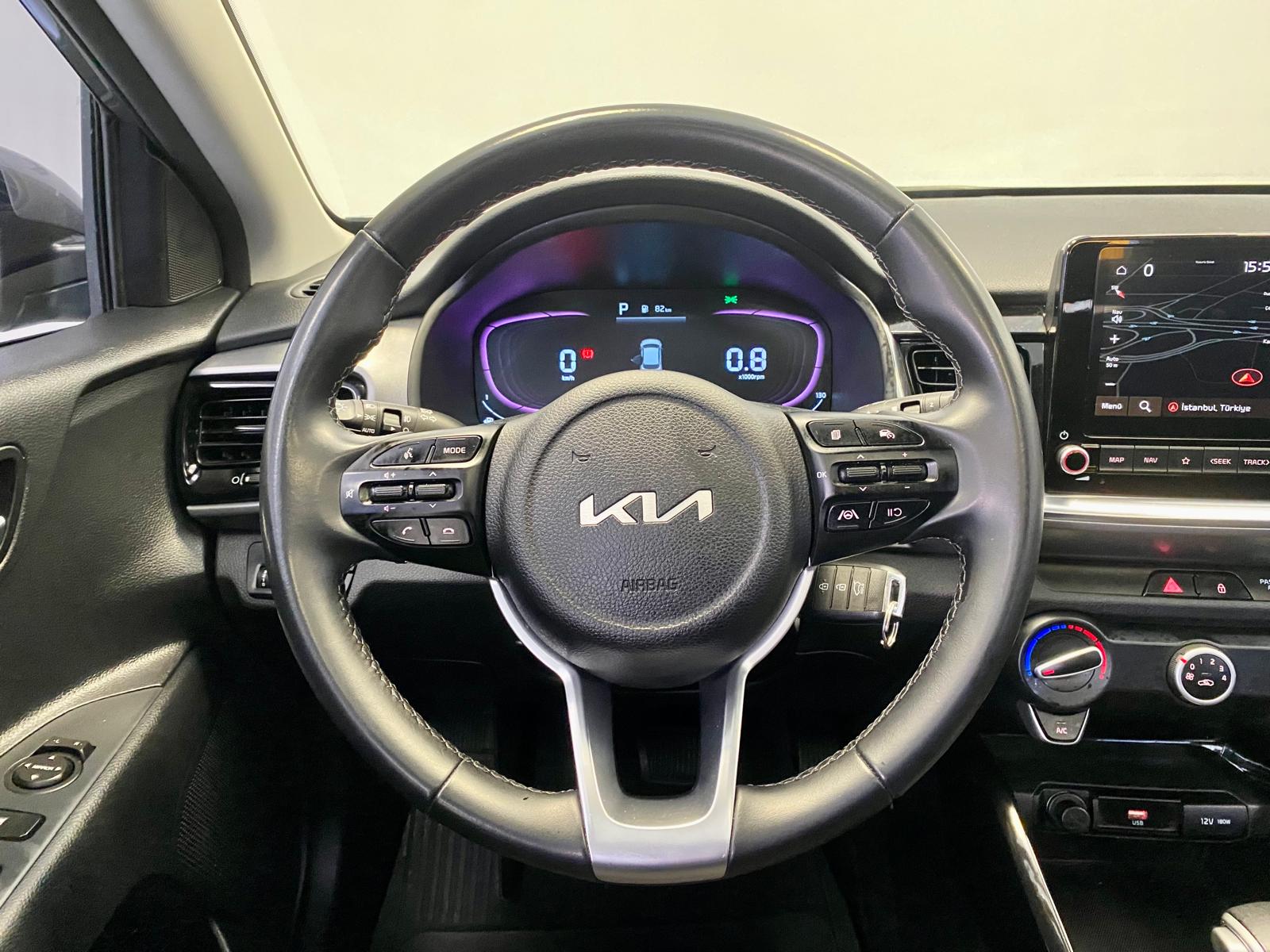 KIA STONIC 11